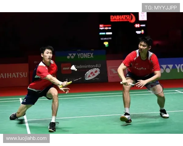 南京羽毛球队与武汉羽毛球队赛后复盘分析个人能力对比与表现 南京羽毛球队与武汉羽毛球队赛后复盘分析个人能力对比与表现