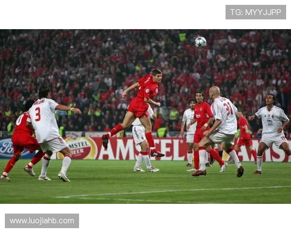 足球场上的魅力风采足球明星帅哥特辑视频带你领略他们的精彩瞬间